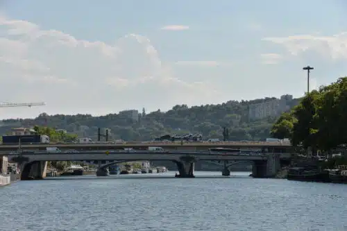 découvrez l'univers fascinant de la culture et des événements autour du corps à lyon, une ville vibrante où l'art, la danse et le bien-être se rencontrent. explorez des expositions, des spectacles et des ateliers qui célèbrent l'expression corporelle dans tous ses aspects.