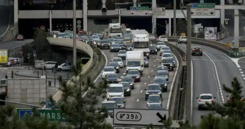 découvrez les derniers détails sur les embouteillages au quai à lyon. restez informé des conditions de circulation, des conseils pour éviter les congestions et des alternatives pour naviguer facilement dans la ville.