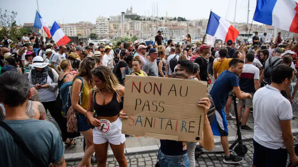 assistez au défilé à lyon contre la nomination du nouveau premier ministre. un événement rassembleur pour exprimer vos opinions et défendre vos convictions sur l'avenir politique du pays.