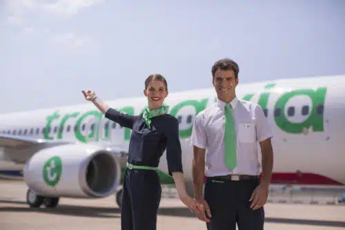 découvrez les meilleures offres de vols transavia au départ de lyon vers des destinations hivernales captivantes. profitez de vacances inoubliables avec des tarifs abordables et un service de qualité pour vos escapades d'hiver.