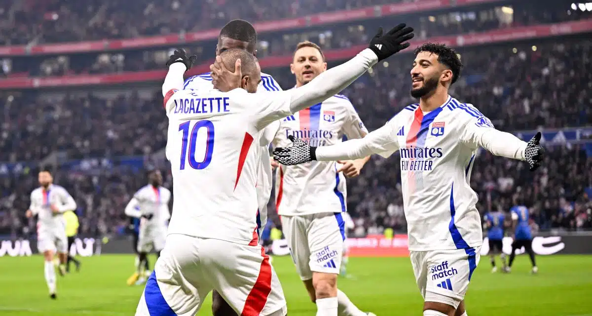 regardez le match angers contre lyon en direct ! ne manquez pas cette rencontre palpitante de la ligue 1, avec des actions, des buts et toute l'intensité du football français. suivez les informations en temps réel et vivez chaque moment fort de la saison.