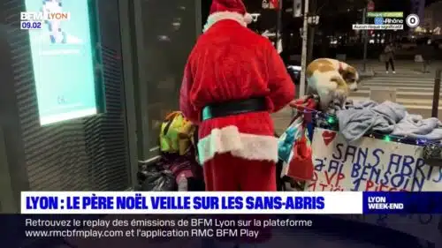 découvrez le père noël à lyon ! vivez la magie des fêtes avec des événements féeriques, des marchés de noël illuminés et des rencontres inoubliables avec le célébrissime santa claus. parfait pour les familles et les amoureux des traditions de fin d'année.